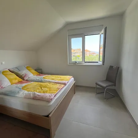 شقة Julia تروغير