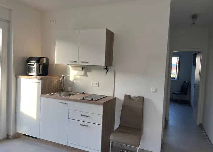 Julia Apartment *